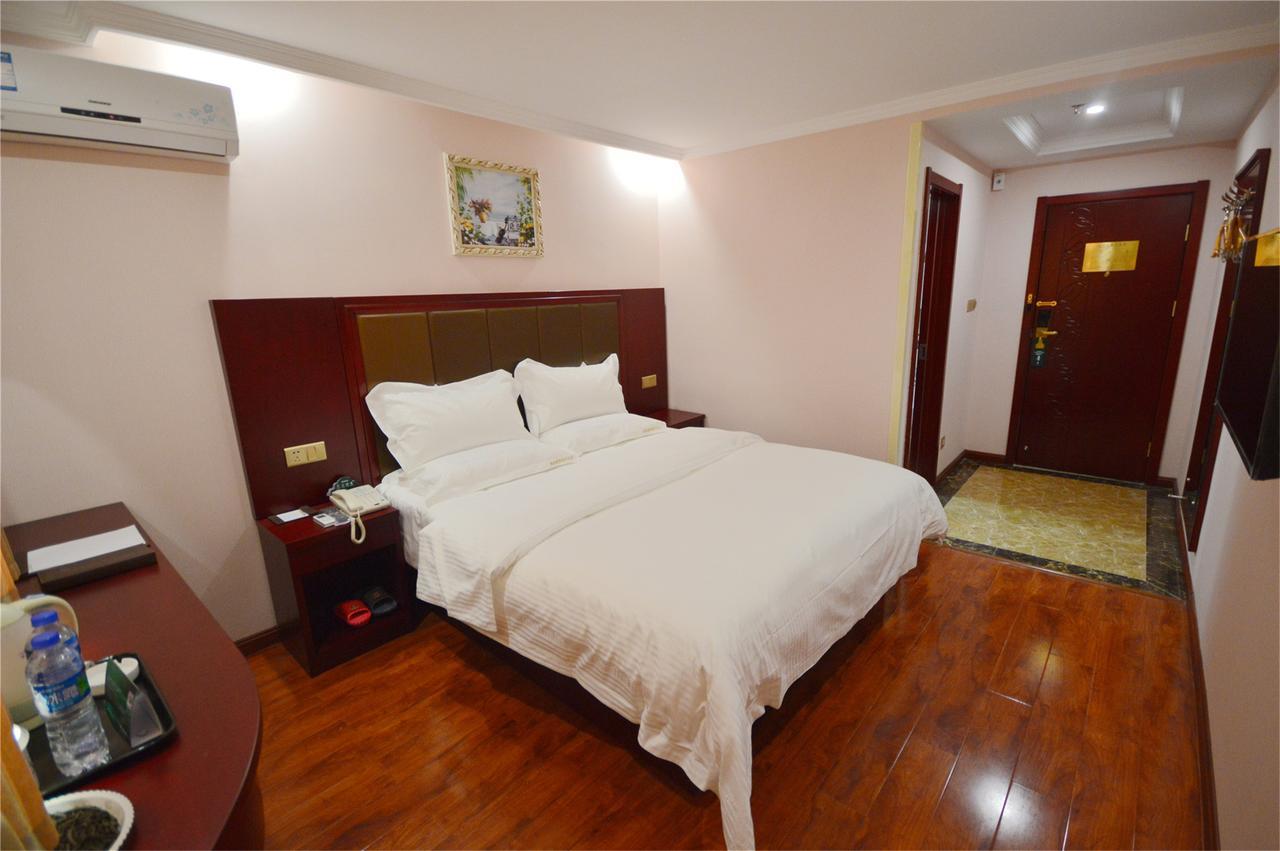 Greentree Alliance Sanya Jiyang District Yalongwan Road Hotel Exterior photo